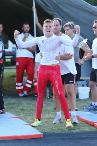 Bildgröße auf die Monitorauflösung (640x480 px) optimiert