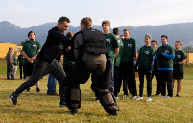 Bildgr&ouml;&szlig;e auf die Monitoraufl&ouml;sung (640x480 px) optimiert