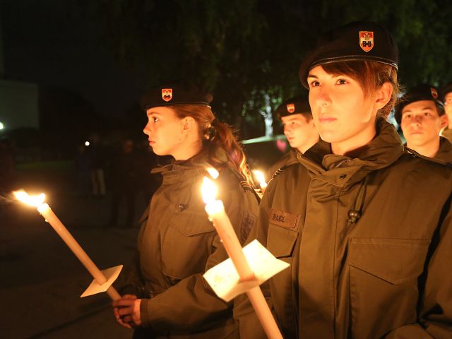 Bildgröße auf die Monitorauflösung (640x480 px) optimiert