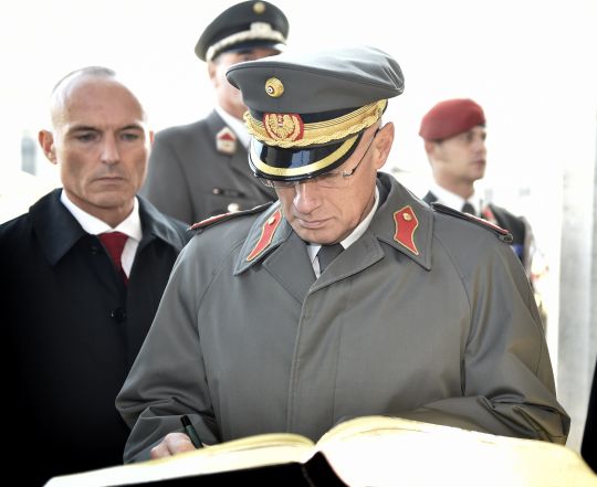 Bildgröße auf die Monitorauflösung (640x480 px) optimiert