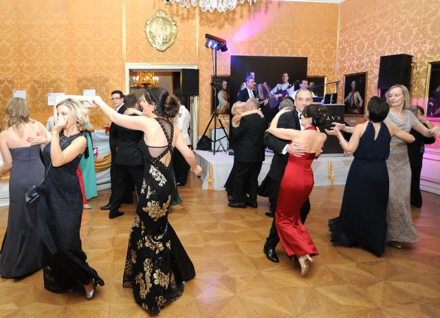 Bildgröße auf die Monitorauflösung (640x480 px) optimiert