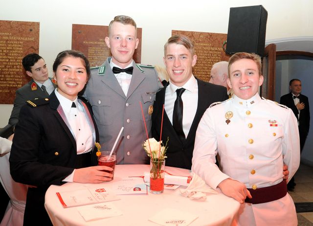 Bildgröße auf die Monitorauflösung (640x480 px) optimiert