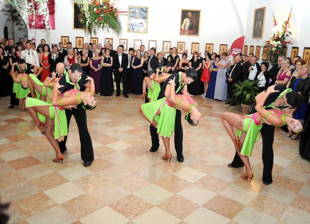 Bildgröße auf die Monitorauflösung (640x480 px) optimiert