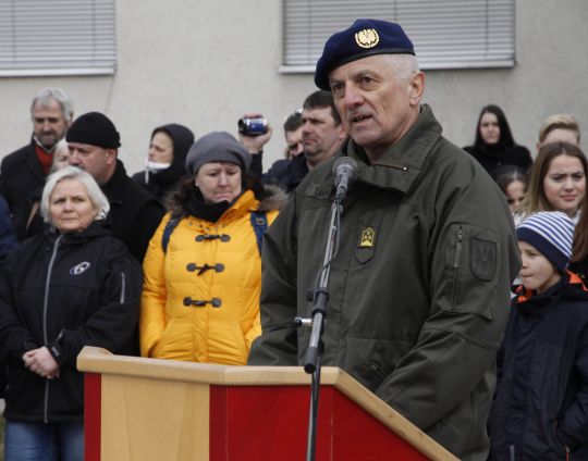 Bildgröße auf die Monitorauflösung (640x480 px) optimiert