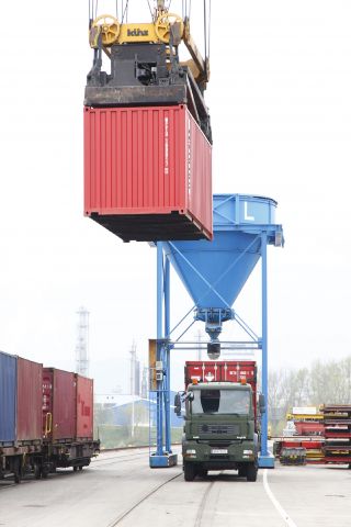 Bildgröße auf die Monitorauflösung (640x480 px) optimiert