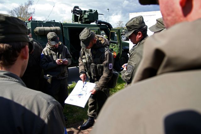 Bildname: 20160419_125935_01.jpg, momentane Bildgröße: 640x427 px Bildgröße auf die Monitorauflösung (640x480 px) optimiert