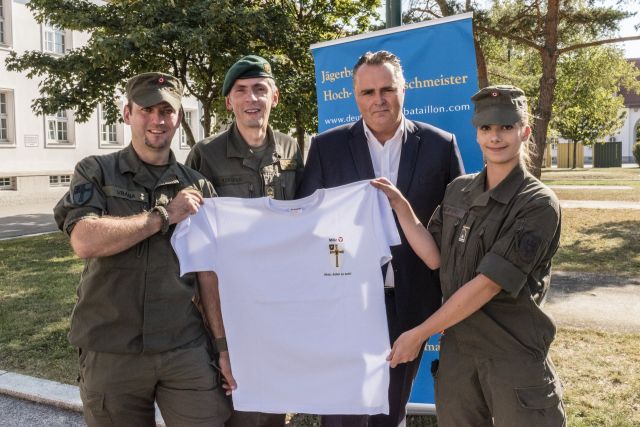 Bildgr&ouml;&szlig;e auf die Monitoraufl&ouml;sung (640x480 px) optimiert