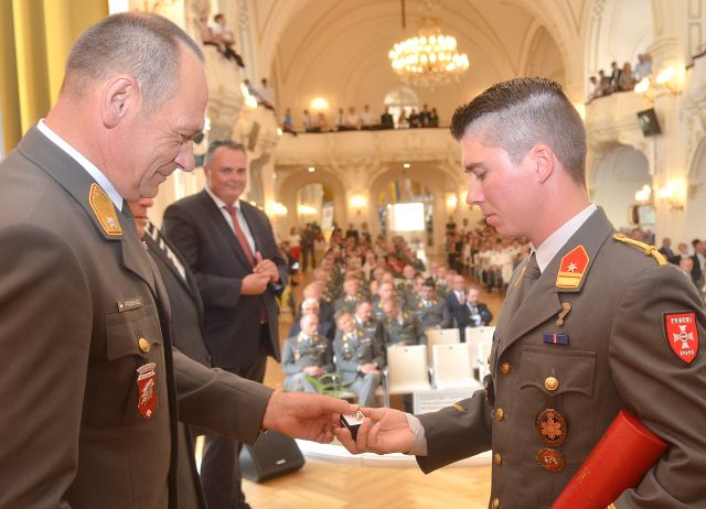 Bildgröße auf die Monitorauflösung (640x480 px) optimiert