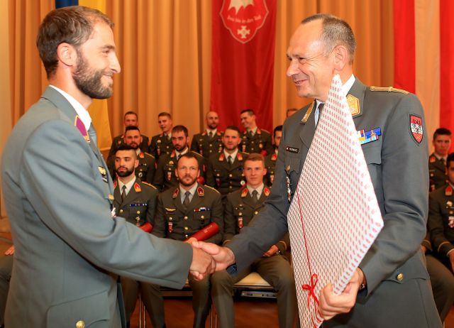 Bildgröße auf die Monitorauflösung (640x480 px) optimiert