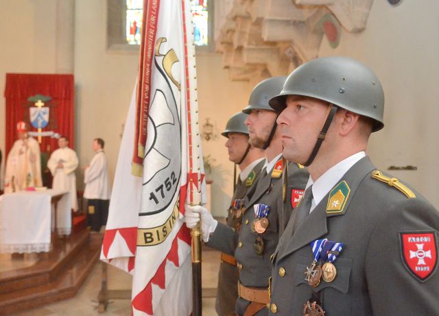 Bildgröße auf die Monitorauflösung (640x480 px) optimiert