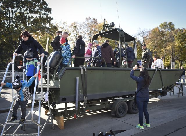 Bildgr&ouml;&szlig;e auf die Monitoraufl&ouml;sung (640x480 px) optimiert