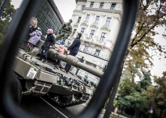 Bildgröße auf die Monitorauflösung (640x480 px) optimiert