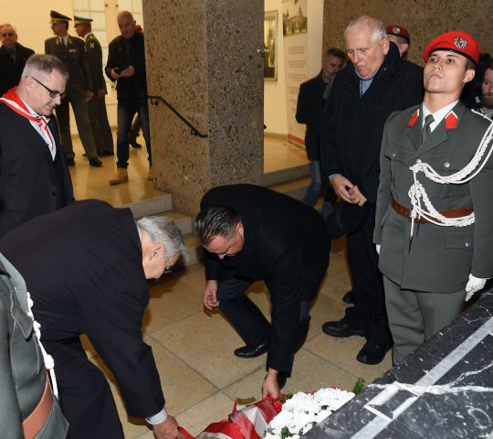 Bildgröße auf die Monitorauflösung (640x480 px) optimiert