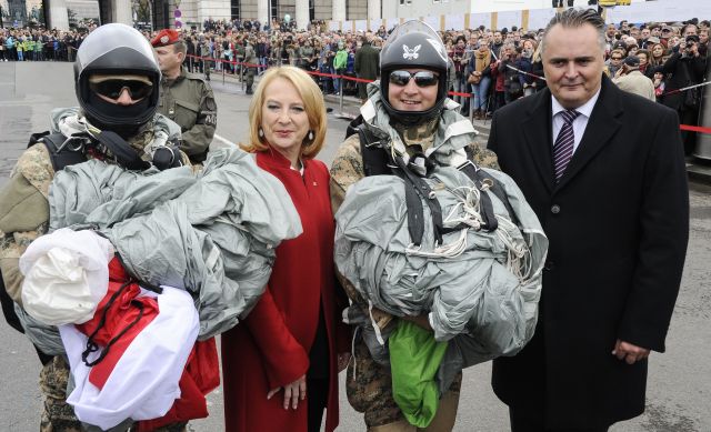 Bildgröße auf die Monitorauflösung (640x480 px) optimiert