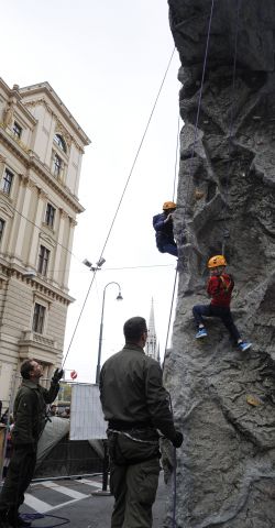 Bildgröße auf die Monitorauflösung (640x480 px) optimiert