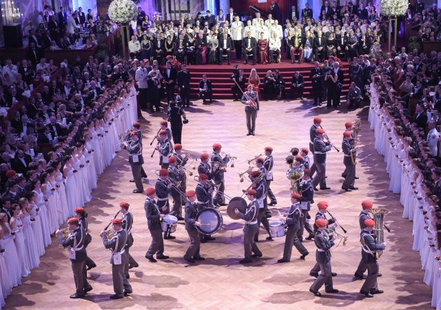 Bildgröße auf die Monitorauflösung (640x480 px) optimiert