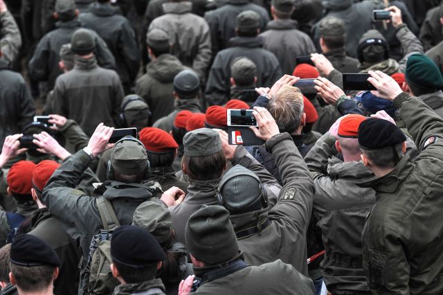 Bildgröße auf die Monitorauflösung (640x480 px) optimiert