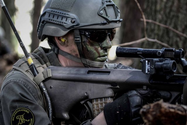 Bildgr&ouml;&szlig;e auf die Monitoraufl&ouml;sung (640x480 px) optimiert