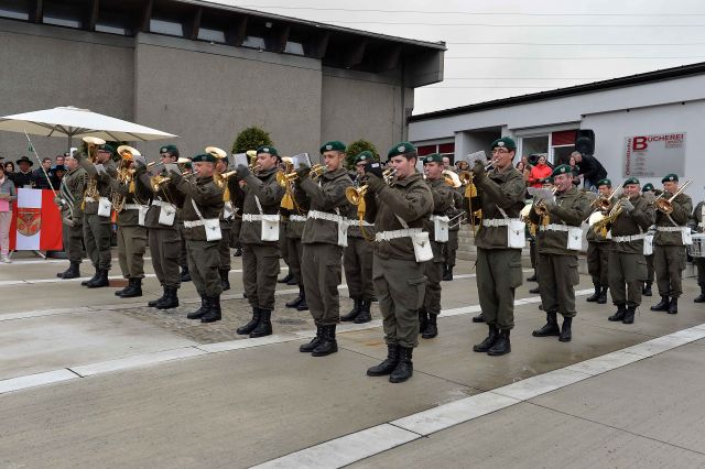 Bildgröße auf die Monitorauflösung (640x480 px) optimiert