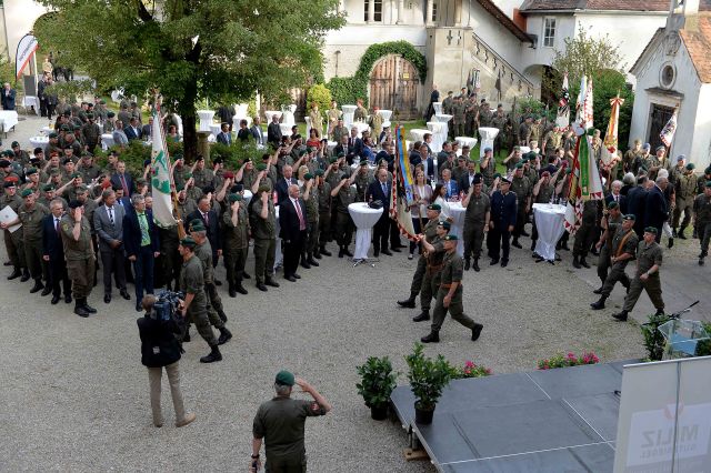 Bildgr&ouml;&szlig;e auf die Monitoraufl&ouml;sung (640x480 px) optimiert