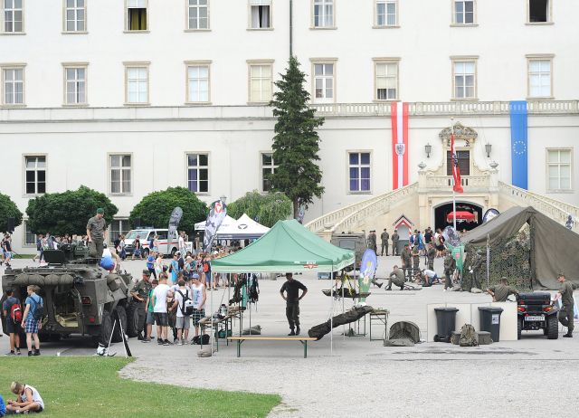 Bildgröße auf die Monitorauflösung (640x480 px) optimiert