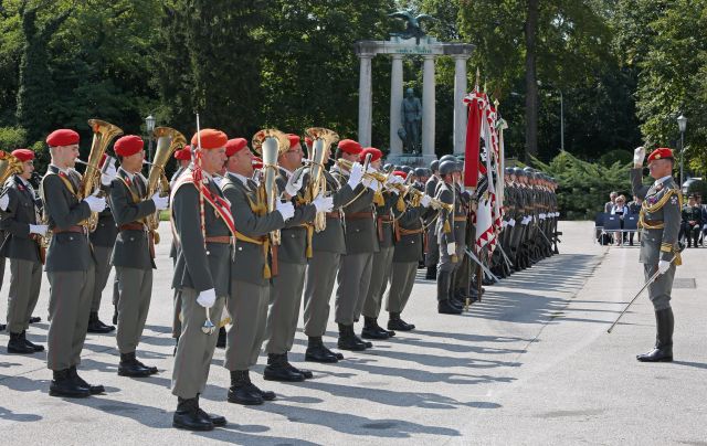 Bildgröße auf die Monitorauflösung (640x480 px) optimiert