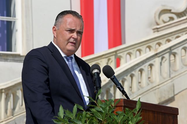 Bildgröße auf die Monitorauflösung (640x480 px) optimiert