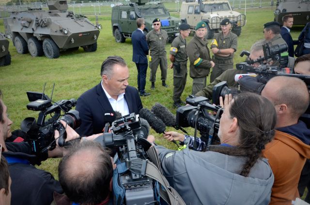 Bildgr&ouml;&szlig;e auf die Monitoraufl&ouml;sung (640x480 px) optimiert