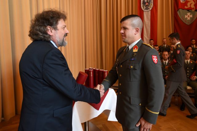 Bildgröße auf die Monitorauflösung (640x480 px) optimiert