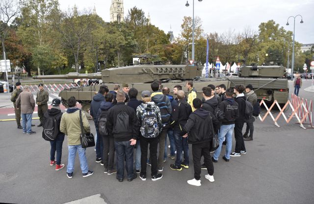 Bildgröße auf die Monitorauflösung (640x480 px) optimiert