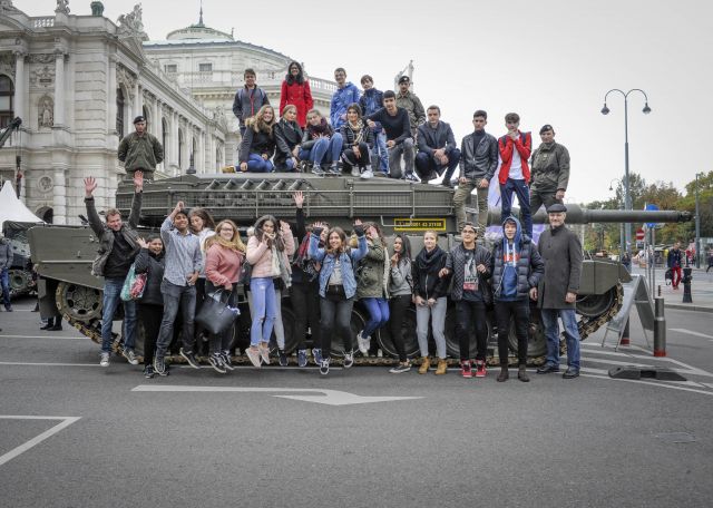 Bildgr&ouml;&szlig;e auf die Monitoraufl&ouml;sung (640x480 px) optimiert