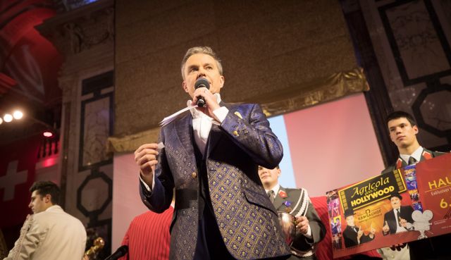 Bildgröße auf die Monitorauflösung (640x480 px) optimiert