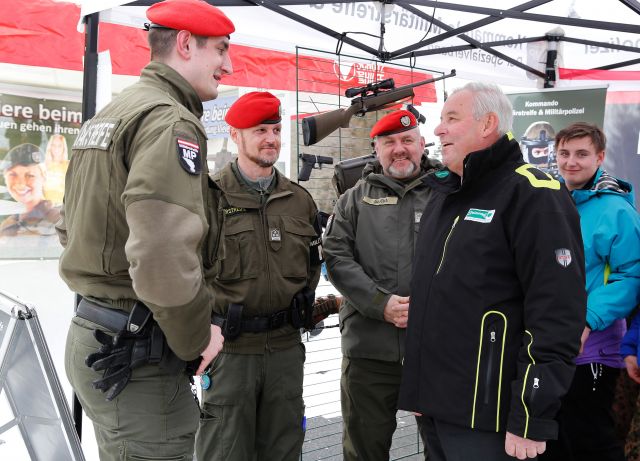 Bildgröße auf die Monitorauflösung (640x480 px) optimiert