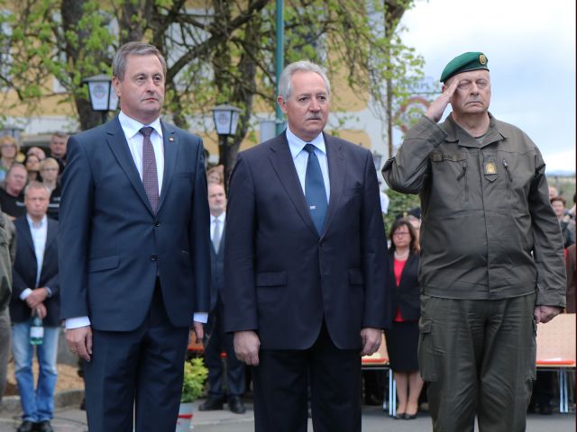 Bildgröße auf die Monitorauflösung (640x480 px) optimiert