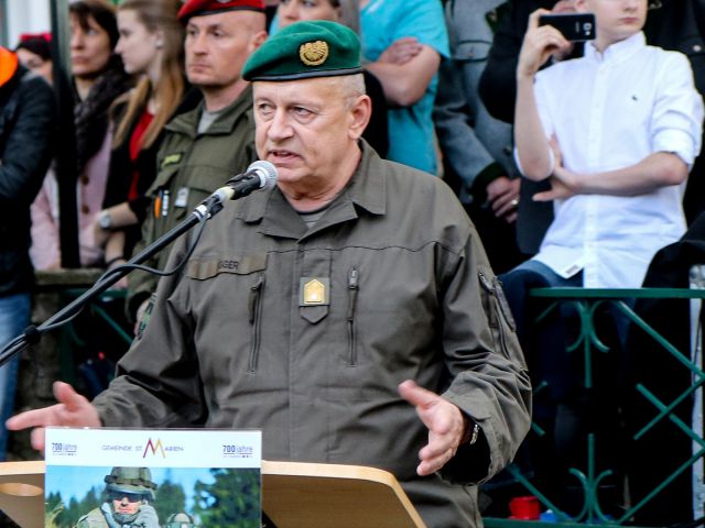 Bildgröße auf die Monitorauflösung (640x480 px) optimiert