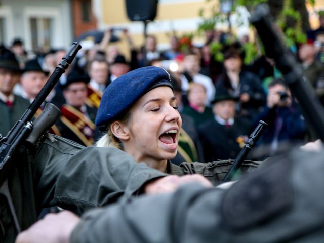 Bildgr&ouml;&szlig;e auf die Monitoraufl&ouml;sung (640x480 px) optimiert