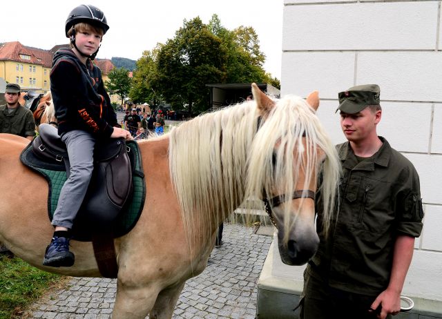 Bildgröße auf die Monitorauflösung (640x480 px) optimiert