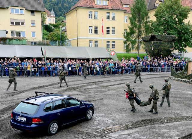 Bildgr&ouml;&szlig;e auf die Monitoraufl&ouml;sung (640x480 px) optimiert