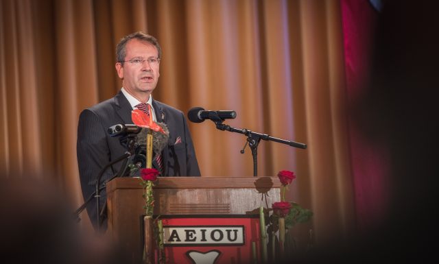 Bildgröße auf die Monitorauflösung (640x480 px) optimiert