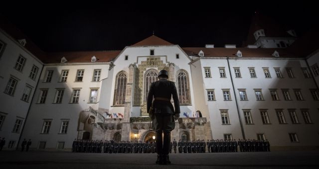 Bildgröße auf die Monitorauflösung (640x480 px) optimiert