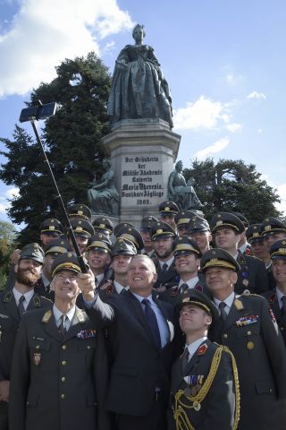 Bildgr&ouml;&szlig;e auf die Monitoraufl&ouml;sung (640x480 px) optimiert