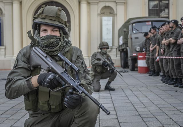 Bildgr&ouml;&szlig;e auf die Monitoraufl&ouml;sung (640x480 px) optimiert