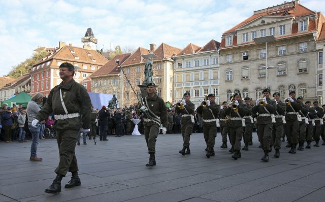 Bildgröße auf die Monitorauflösung (640x480 px) optimiert