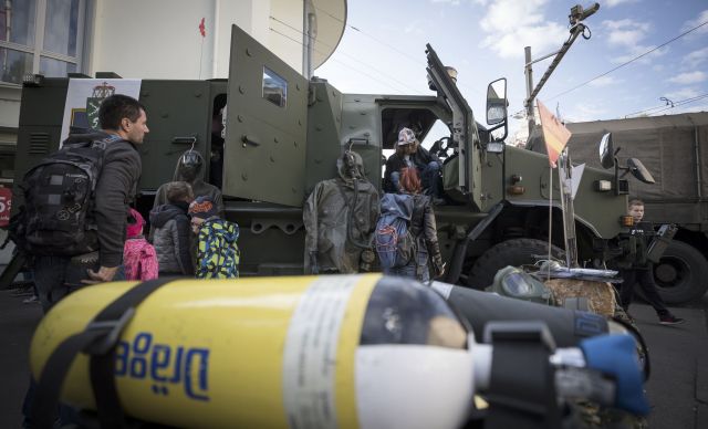 Bildgröße auf die Monitorauflösung (640x480 px) optimiert