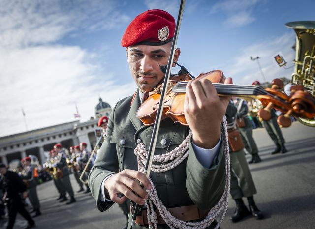 Bildgröße auf die Monitorauflösung (640x480 px) optimiert