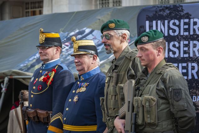 Bildgr&ouml;&szlig;e auf die Monitoraufl&ouml;sung (640x480 px) optimiert