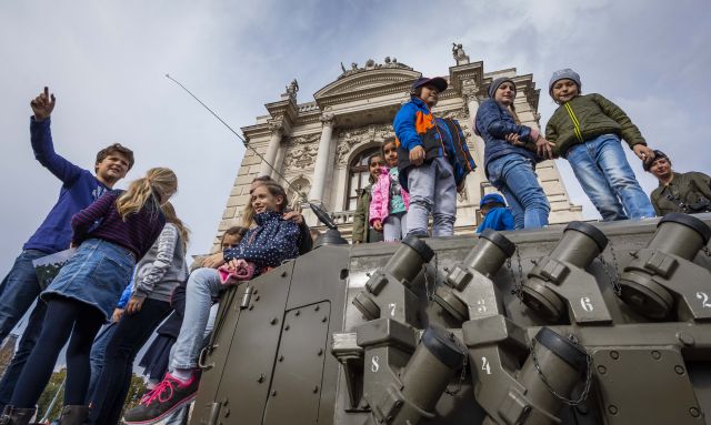 Bildgr&ouml;&szlig;e auf die Monitoraufl&ouml;sung (640x480 px) optimiert