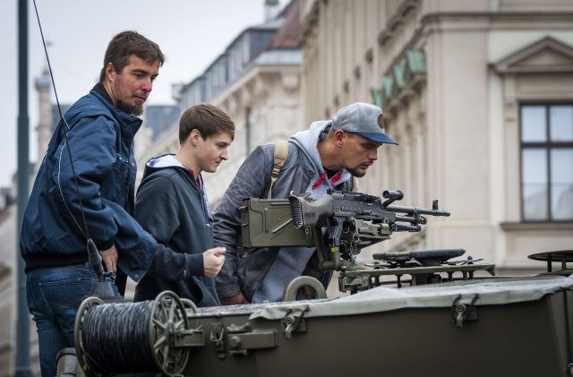 Bildgr&ouml;&szlig;e auf die Monitoraufl&ouml;sung (640x480 px) optimiert