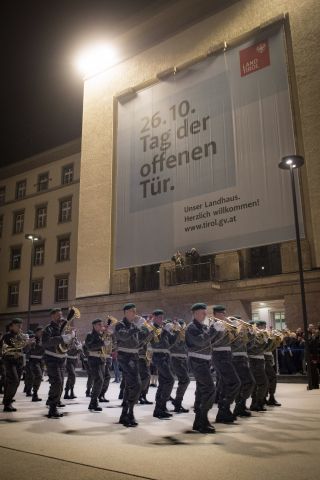 Bildgröße auf die Monitorauflösung (640x480 px) optimiert