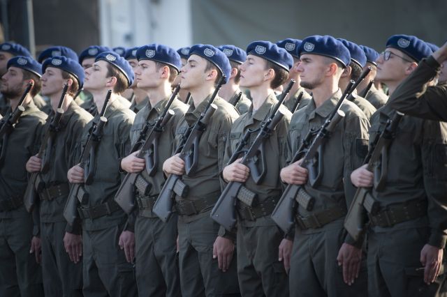 Bildgröße auf die Monitorauflösung (640x480 px) optimiert